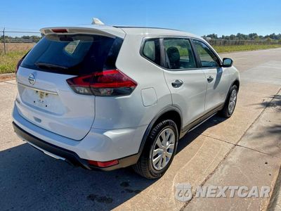 Czwarte zdjęcie samochodu z boku: 2020 NISSAN ROGUE S VIN:JN8AT2MT6LW013210 - miniatura