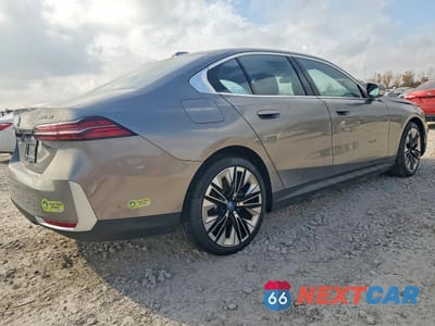 Trzecie zdjęcie samochodu z tyłu: 2025 BMW I5 XDRIVE 40 VIN:WBY13HG09SCT34897 - miniatura