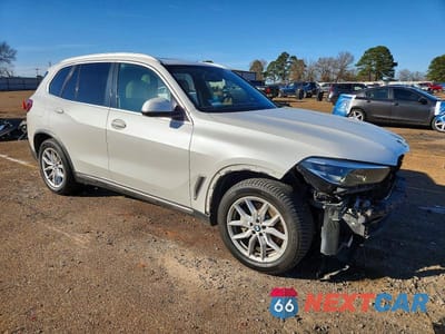 Czwarte zdjęcie samochodu z boku: 2019 BMW X5 XDRIVE40I VIN:5UXCR6C52KLL06551 - miniatura