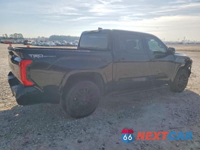 Trzecie zdjęcie samochodu z tyłu: 2022 TOYOTA TUNDRA SR5 VIN:5TFLA5AB0NX017032 - miniatura