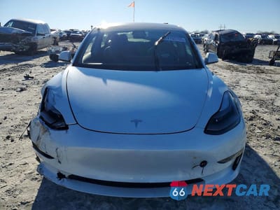 Piąte zdjęcie samochodu w środku: 2023 TESLA MODEL 3 VIN:5YJ3E1EA5PF601311 - miniatura