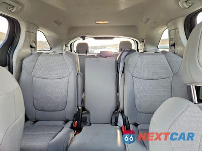 Zdjęcie 10 z 14 samochodu: 2024 TOYOTA SIENNA LE VIN:5TDKSKFC1RS112848 - miniatura