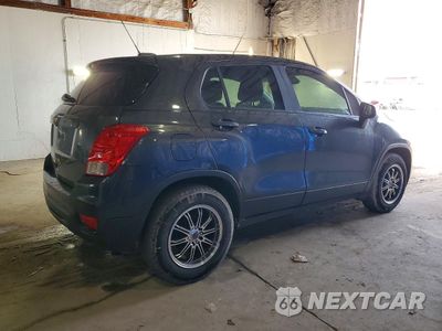 Trzecie zdjęcie samochodu z tyłu: 2019 CHEVROLET TRAX LS VIN:3GNCJKSB5KL159792 - miniatura