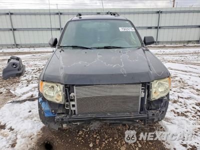 Piąte zdjęcie samochodu w środku: 2011 FORD ESCAPE XLT VIN:1FMCU9DG7BKA20133 - miniatura