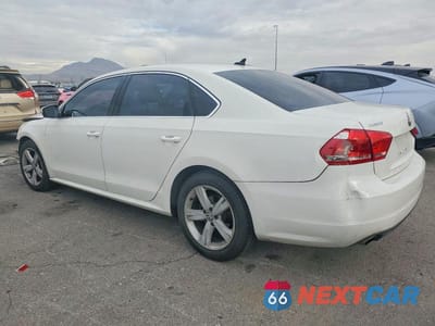 Drugie zdjęcie samochodu z przodu: 2014 VOLKSWAGEN PASSAT SE VIN:1VWBP7A38EC015337 - miniatura