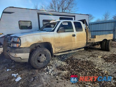 2003 CHEVROLET SILVERADO K3500 1GCJK39U43E207908 - główne zdjęcie licytacji z USA - miniatura