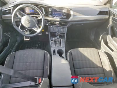 Zdjęcie 8 z 11 samochodu: 2024 VOLKSWAGEN JETTA SPORT VIN:3VWBM7BU7RM087473 - miniatura