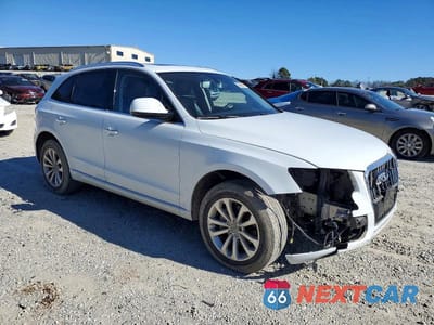 Czwarte zdjęcie samochodu z boku: 2015 AUDI Q5 PREMIUM PLUS VIN:WA1LFAFP7FA138850 - miniatura