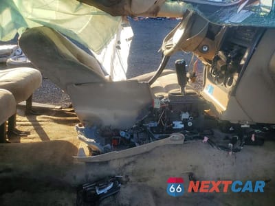 Zdjęcie 7 z 13 samochodu: 2008 FORD EXPLORER XLT VIN:1FMEU63E28UA36079 - miniatura