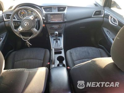 Zdjęcie 8 z 11 samochodu: 2019 NISSAN SENTRA S VIN:3N1AB7AP8KL603936 - miniatura