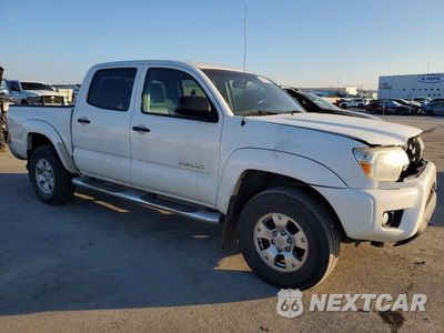 Czwarte zdjęcie samochodu z boku: 2013 TOYOTA TACOMA DOUBLE CAB VIN:3TMLU4EN5DM106427 - miniatura