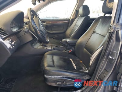 Zdjęcie 7 z 13 samochodu: 2002 BMW 325 I VIN:WBAET37402NG78373 - miniatura