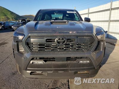 Piąte zdjęcie samochodu w środku: 2025 TOYOTA TACOMA TRD SPORT VIN:3TMLB5JN1SM137561 - miniatura