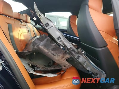 Zdjęcie 10 z 14 samochodu: 2023 BMW M5 VIN:WBS83CH04PCN22583 - miniatura