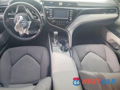 Zdjęcie 8 z 13 samochodu: 2018 TOYOTA CAMRY LE VIN:4T1B11HK5JU032465 - miniatura