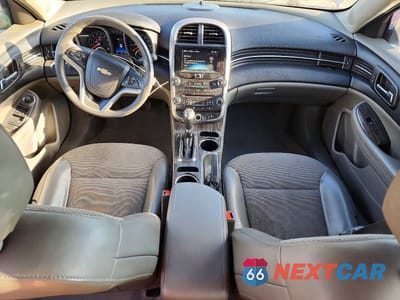 Zdjęcie 8 z 12 samochodu: 2014 CHEVROLET MALIBU 1LT VIN:1G11C5SL7EF238649 - miniatura