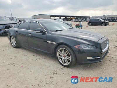 Czwarte zdjęcie samochodu z boku: 2017 JAGUAR XJL PORTFOLIO VIN:SAJWA2G75H8W12117 - miniatura