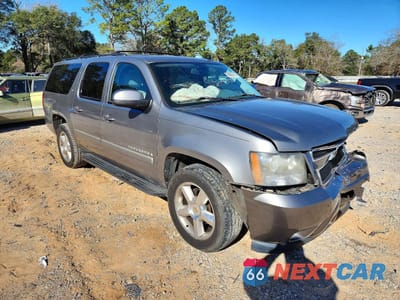 Czwarte zdjęcie samochodu z boku: 2009 CHEVROLET SUBURBAN C1500 LT VIN:1GNFC26049R186405 - miniatura