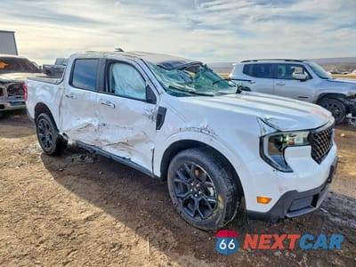 Czwarte zdjęcie samochodu z boku: 2025 FORD MAVERICK LARIAT VIN:3FTTW8SA2SRA20382 - miniatura
