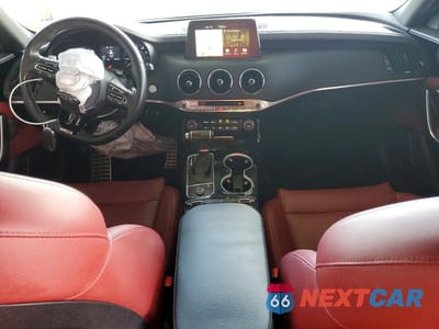 Zdjęcie 8 z 12 samochodu: 2021 KIA STINGER VIN:KNAE15LA0M6097222 - miniatura