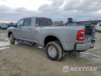 Trzecie zdjęcie samochodu z tyłu: 2024 RAM 3500 LARAMIE VIN:3C63RRJL6RG206486 - miniatura