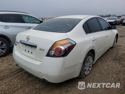 Trzecie zdjęcie samochodu z tyłu: 2012 NISSAN ALTIMA BASE VIN:1N4AL2AP7CC151008 - miniatura