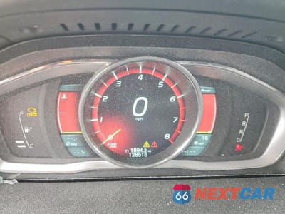 Zdjęcie 9 z 12 samochodu: 2015 VOLVO V60 PREMIER VIN:YV140MEB4F1196069 - miniatura
