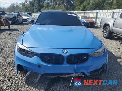Piąte zdjęcie samochodu w środku: 2018 BMW M3 VIN:WBS8M9C57J5J79850 - miniatura