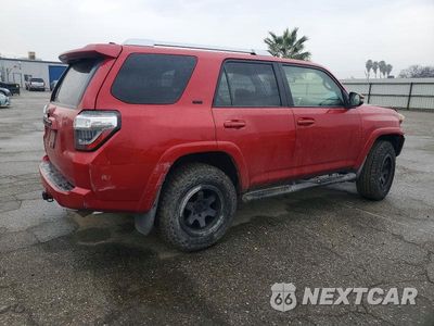 Trzecie zdjęcie samochodu z tyłu: 2017 TOYOTA 4RUNNER SR5 VIN:JTEZU5JR6H5164434 - miniatura