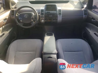 Zdjęcie 8 z 11 samochodu: 2004 TOYOTA PRIUS VIN:JTDKB22U640020080 - miniatura