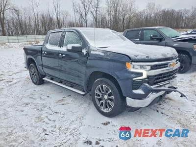 Czwarte zdjęcie samochodu z boku: 2024 CHEVROLET SILVERADO K1500 LT-L VIN:1GCPDKEK2RZ297063 - miniatura