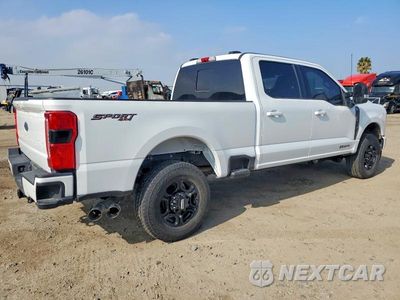 Trzecie zdjęcie samochodu z tyłu: 2024 FORD F350 SUPER DUTY VIN:1FT8W3BT6REC72661 - miniatura
