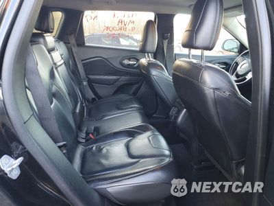 Zdjęcie 10 z 12 samochodu: 2015 JEEP CHEROKEE LATITUDE VIN:1C4PJMCB2FW648901 - miniatura