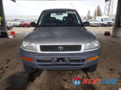 Piąte zdjęcie samochodu w środku: 1997 TOYOTA RAV4 BASE VIN:JT3HP10VXV7033073 - miniatura