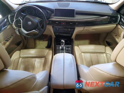 Zdjęcie 8 z 13 samochodu: 2014 BMW X5 XDRIVE35D VIN:5UXKS4C58E0C06838 - miniatura