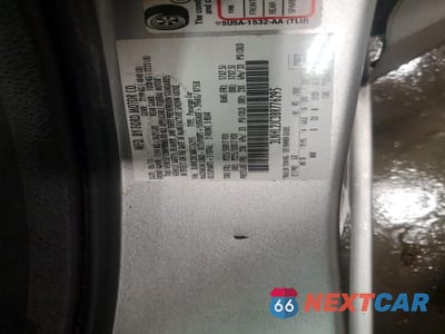Zdjęcie 12 z 12 samochodu: 2011 LINCOLN MKZ VIN:3LNHL2JC3BR776295 - miniatura