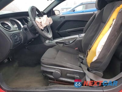 Zdjęcie 7 z 11 samochodu: 2012 FORD MUSTANG VIN:1ZVBP8AM3C5242273 - miniatura