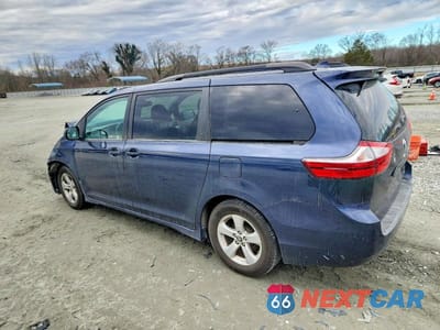 Drugie zdjęcie samochodu z przodu: 2018 TOYOTA SIENNA LE VIN:5TDKZ3DC0JS945758 - miniatura
