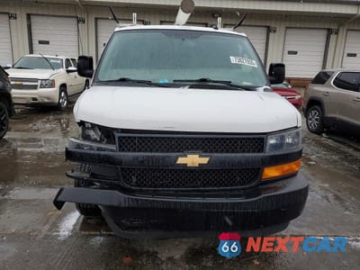 Piąte zdjęcie samochodu w środku: 2019 CHEVROLET EXPRESS 2500 UTILITY / SERVICE VAN VIN:1GCWGAFG0K1303423 - miniatura