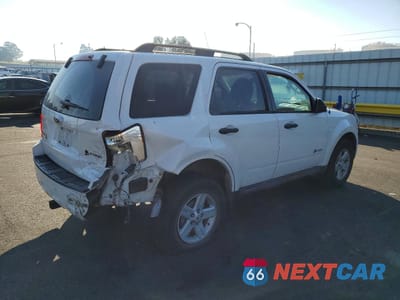 Trzecie zdjęcie samochodu z tyłu: 2009 FORD ESCAPE HYBRID VIN:1FMCU49329KA56234 - miniatura