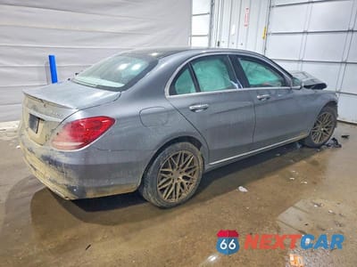 Trzecie zdjęcie samochodu z tyłu: 2017 MERCEDES-BENZ C 300 4MATIC VIN:55SWF4KB5HU202567 - miniatura