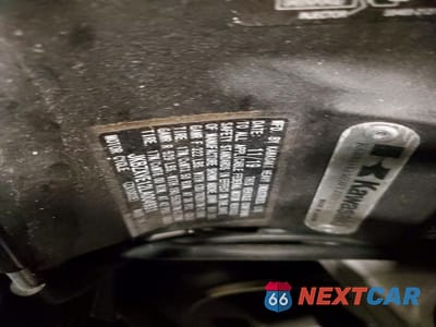 Zdjęcie 9 z 10 samochodu: 2020 KAWASAKI ZX1002 VIN:JKBZXVE12LA004931 - miniatura