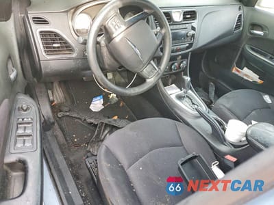 Zdjęcie 8 z 12 samochodu: 2014 CHRYSLER 200 LX VIN:1C3CCBAB2EN231528 - miniatura