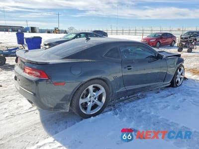 Trzecie zdjęcie samochodu z tyłu: 2015 CHEVROLET CAMARO SS VIN:2G1FH1EJ8F9170026 - miniatura