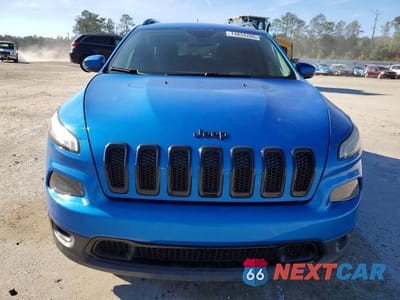 Piąte zdjęcie samochodu w środku: 2018 JEEP CHEROKEE LATITUDE VIN:1C4PJLCB6JD544801 - miniatura
