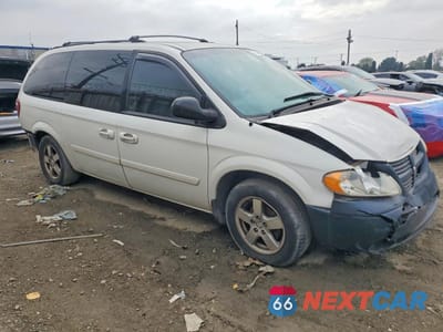 Czwarte zdjęcie samochodu z boku: 2006 DODGE GRAND CARAVAN SXT VIN:2D4GP44L96R838177 - miniatura