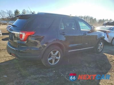 Trzecie zdjęcie samochodu z tyłu: 2018 FORD EXPLORER XLT VIN:1FM5K7D80JGA34579 - miniatura