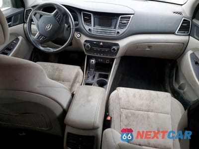 Zdjęcie 8 z 12 samochodu: 2017 HYUNDAI TUCSON LIMITED VIN:KM8J3CA21HU309991 - miniatura