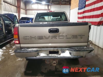 Zdjęcie 6 z 13 samochodu: 2001 CHEVROLET SILVERADO K1500 VIN:1GCEK19V51Z224687 - miniatura