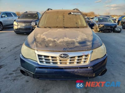 Piąte zdjęcie samochodu w środku: 2011 SUBARU FORESTER 2.5X PREMIUM VIN:JF2SHADC3BH725934 - miniatura